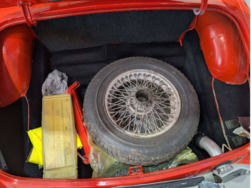 1964 MG MGB - 37