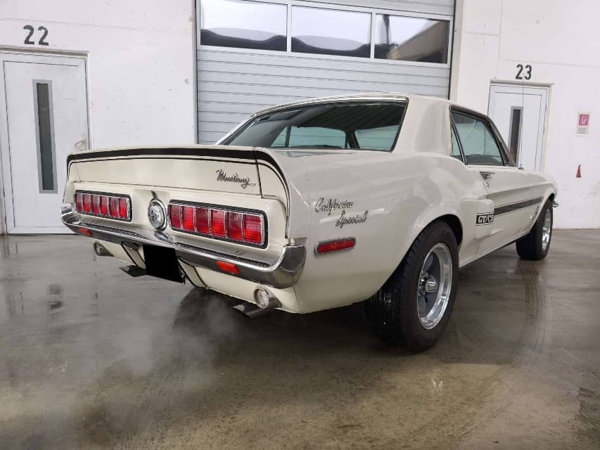 1968 Ford MUSTANG - 17