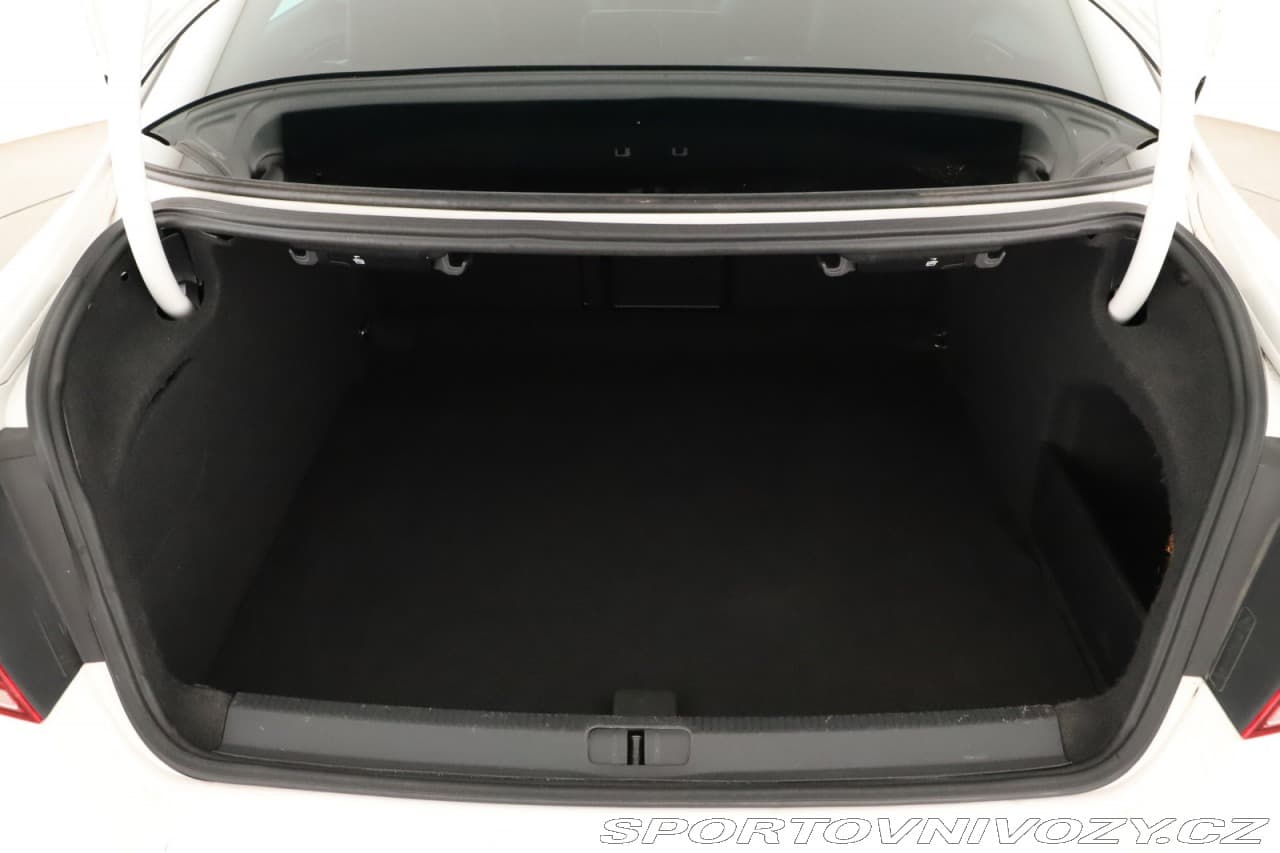 2012 Volkswagen CC - 10