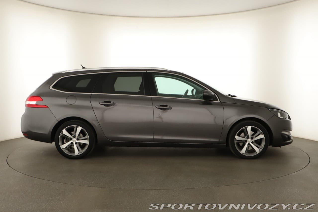 2016 Peugeot 308 - 6