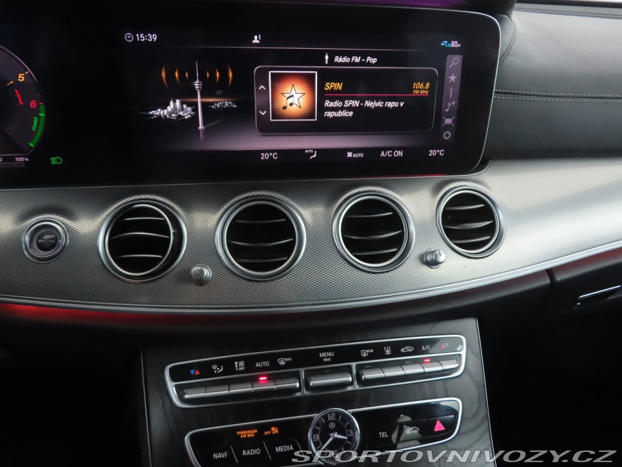 2019 Mercedes-Benz E-CLASS - 36
