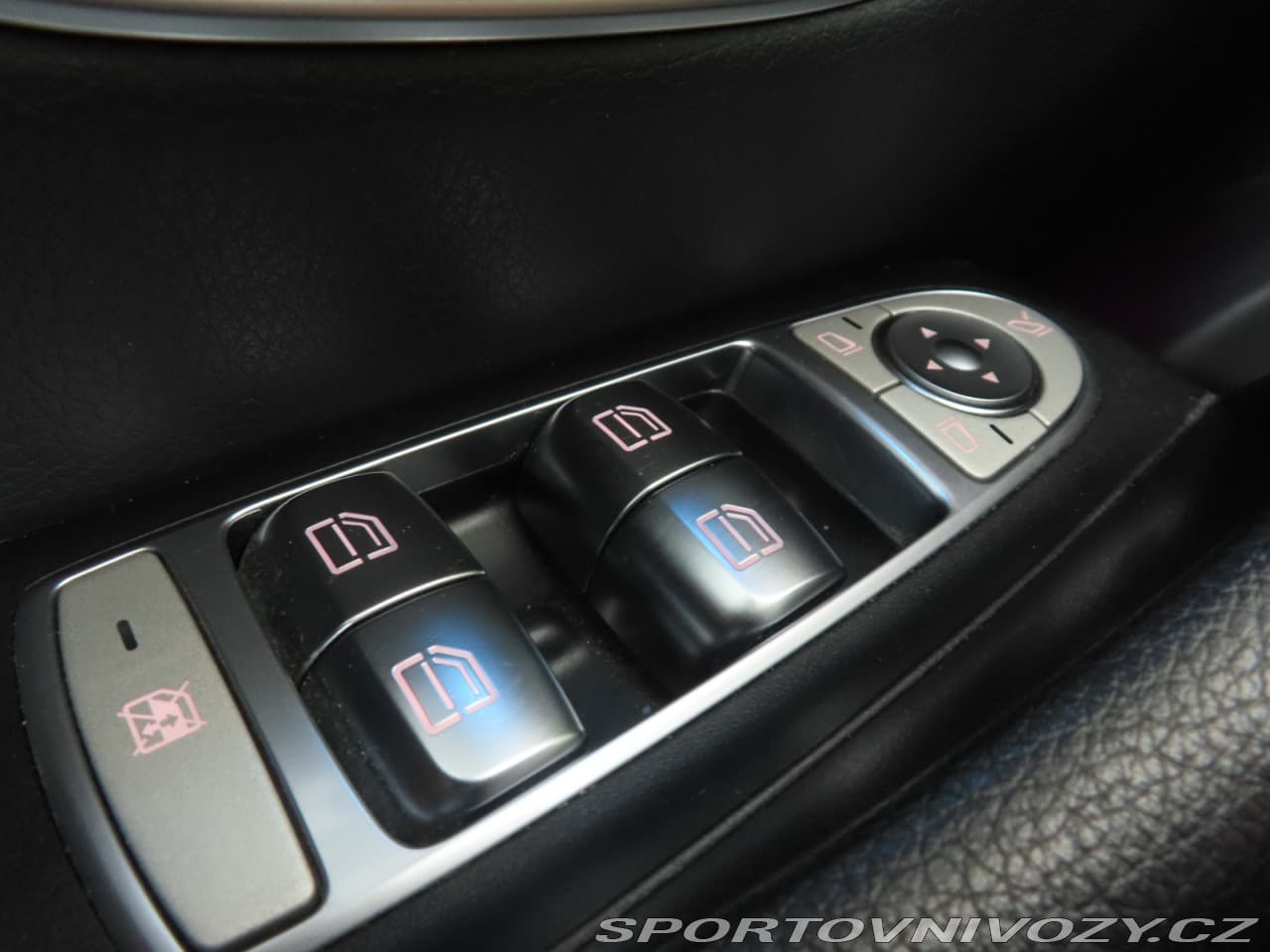 2019 Mercedes-Benz E-CLASS - 60