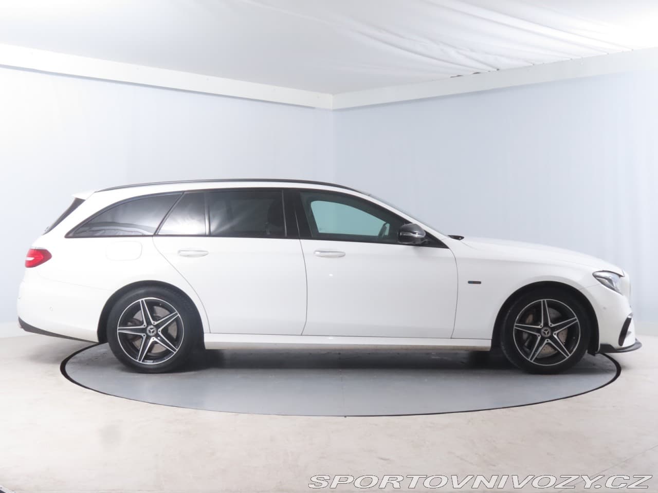 2019 Mercedes-Benz E-CLASS - 11