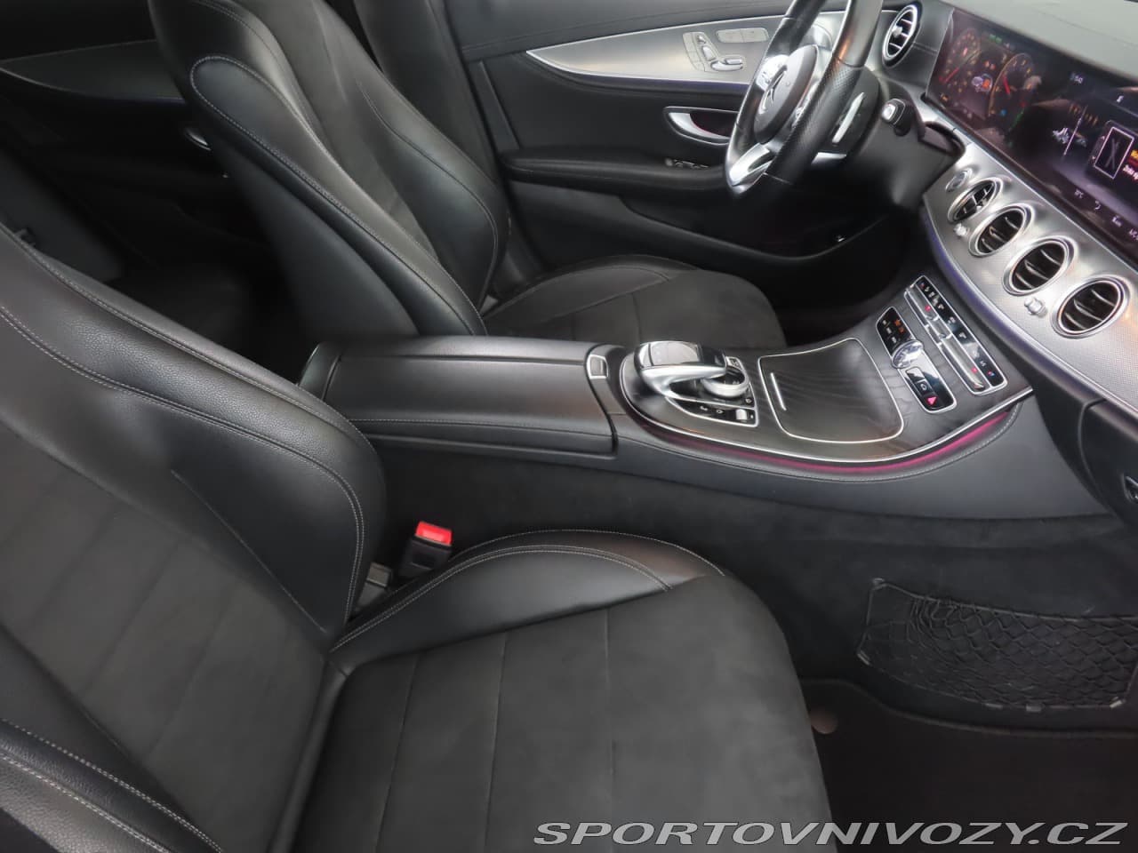 2019 Mercedes-Benz E-CLASS - 24