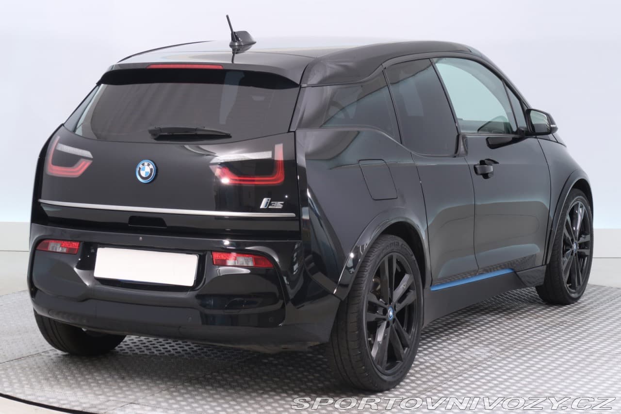 2020 BMW i3 - 17