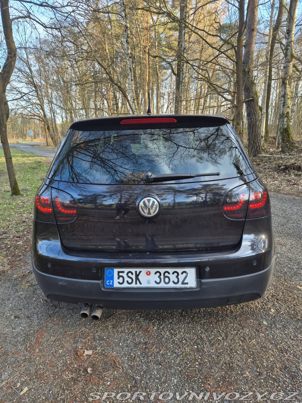 2005 Volkswagen GOLF - 16