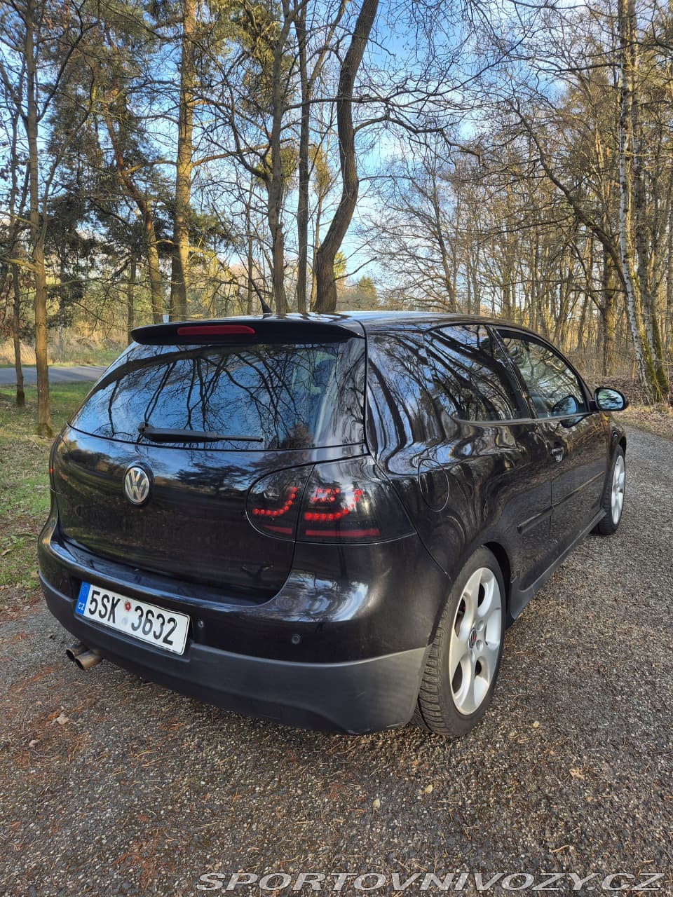 2005 Volkswagen GOLF - 19