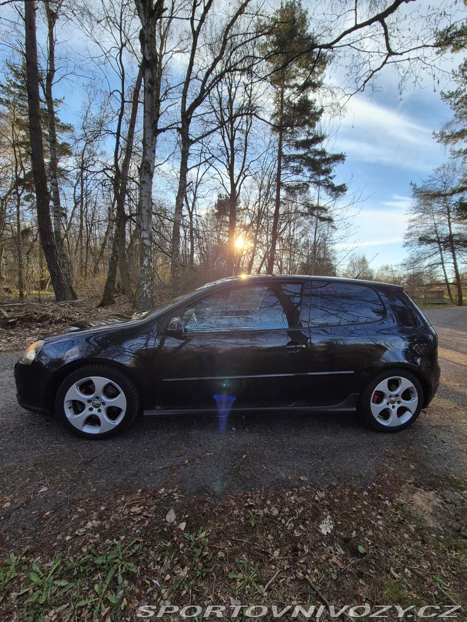2005 Volkswagen GOLF - 25
