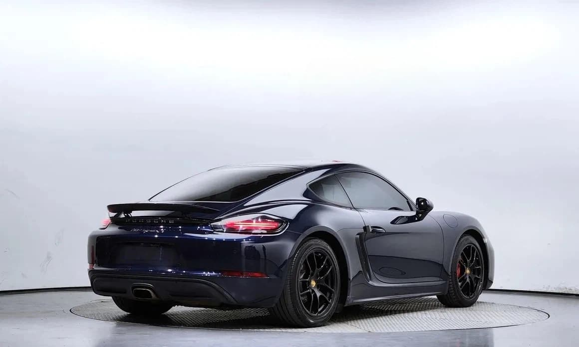2017 Porsche CAYMAN - 4