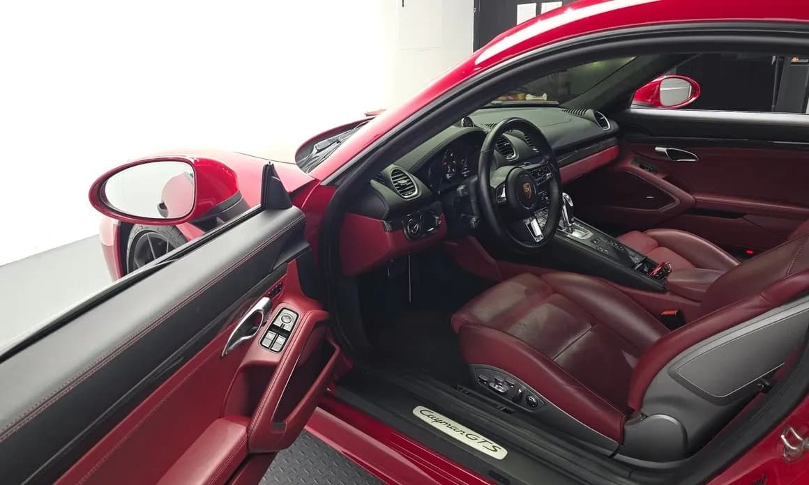 2019 Porsche CAYMAN - 21