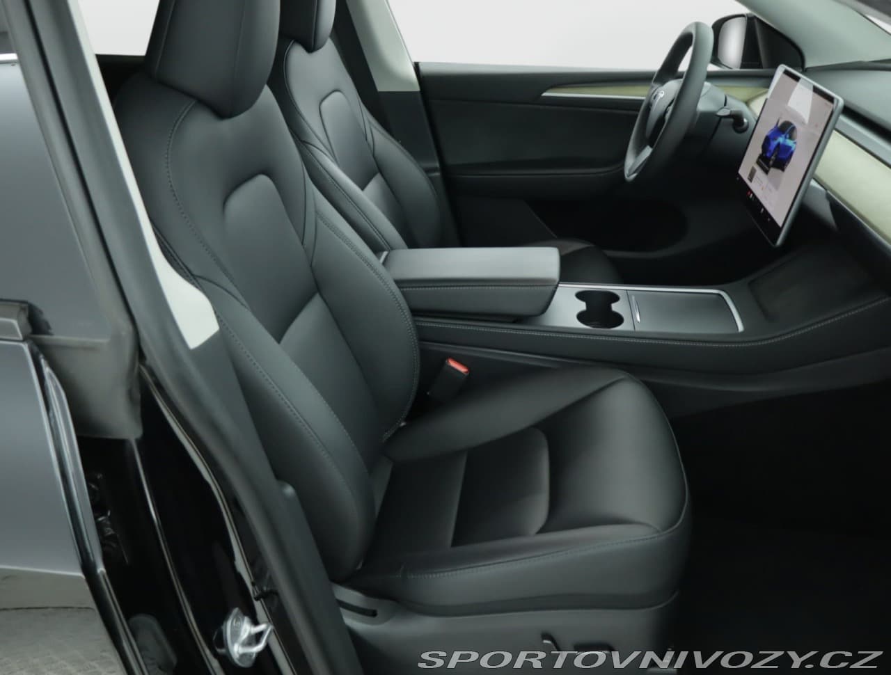 2023 Tesla MODEL Y - 25