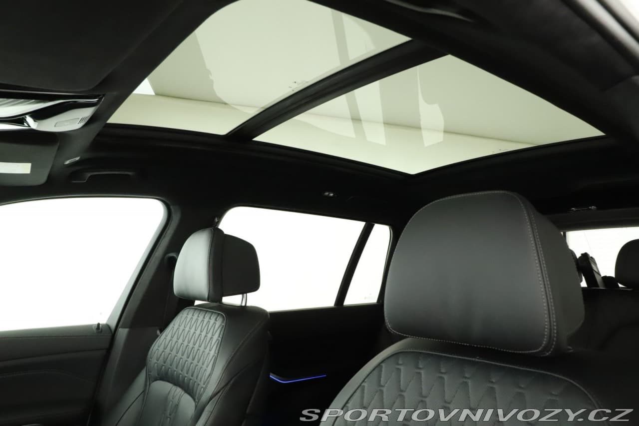 2024 BMW X7 - 14
