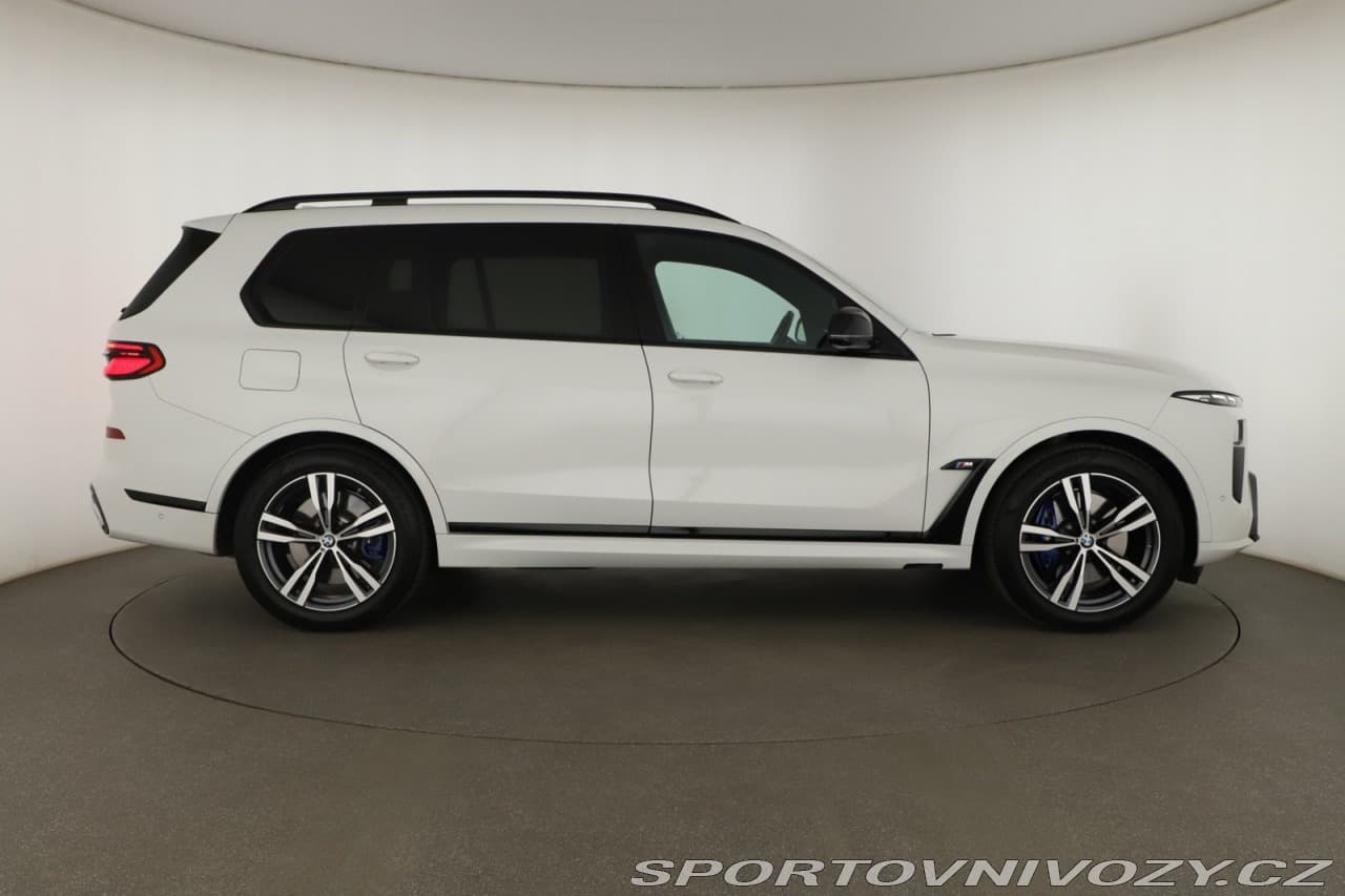 2024 BMW X7 - 6