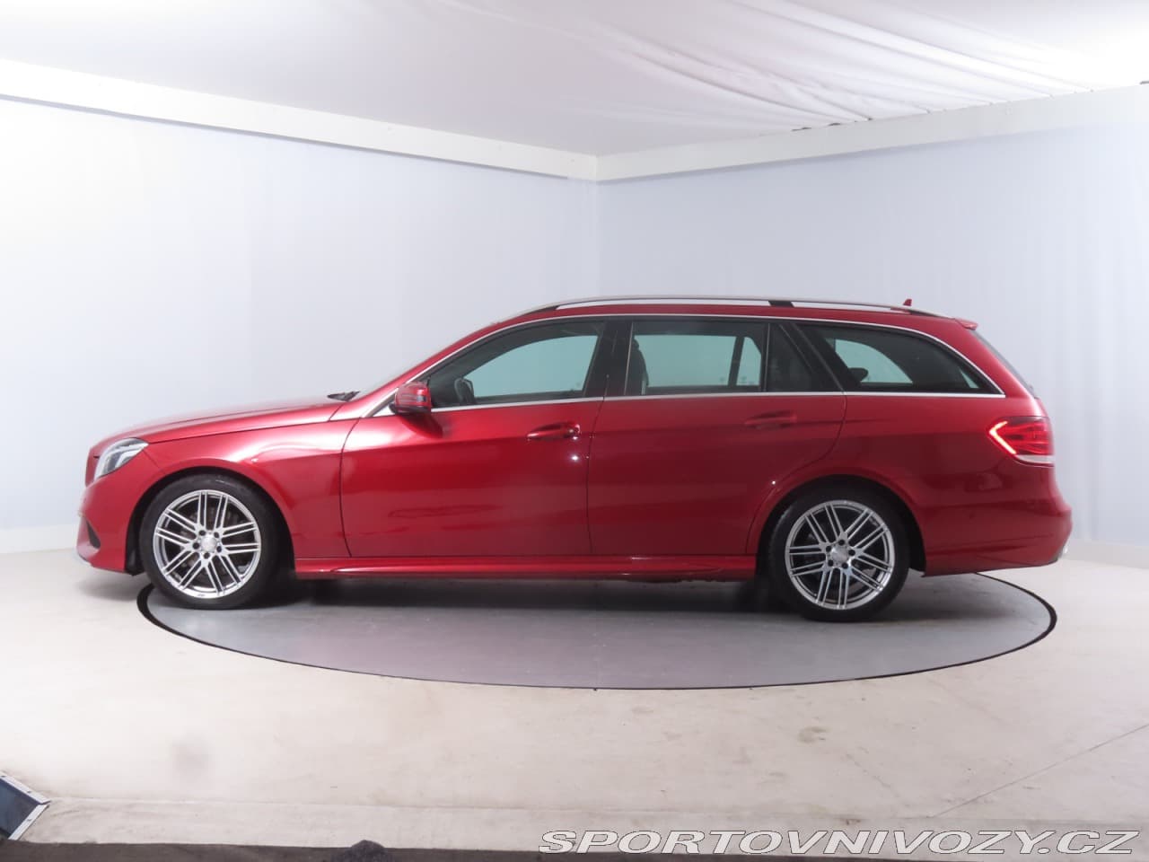 2016 Mercedes-Benz E-CLASS - 9