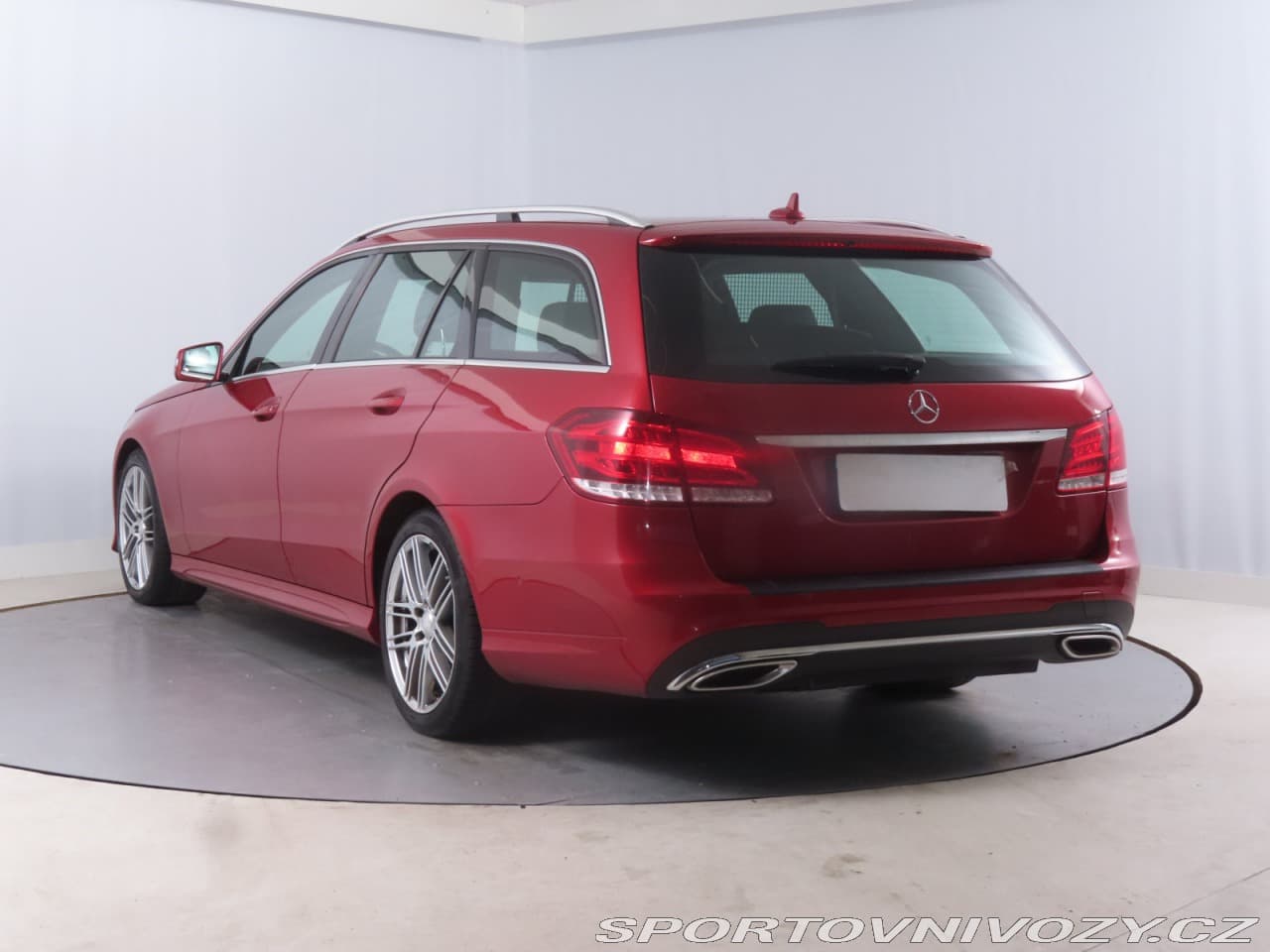 2016 Mercedes-Benz E-CLASS - 13