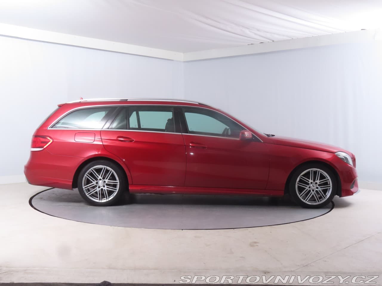 2016 Mercedes-Benz E-CLASS - 21