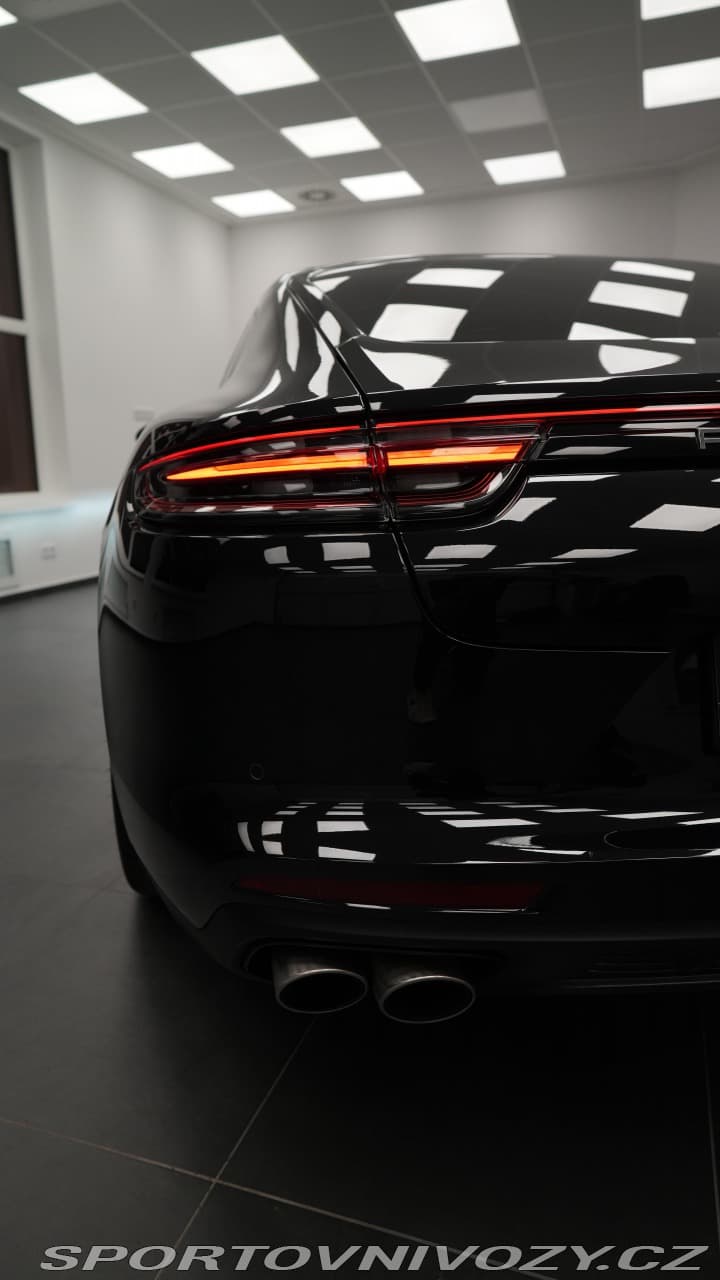 2018 Porsche PANAMERA - 32