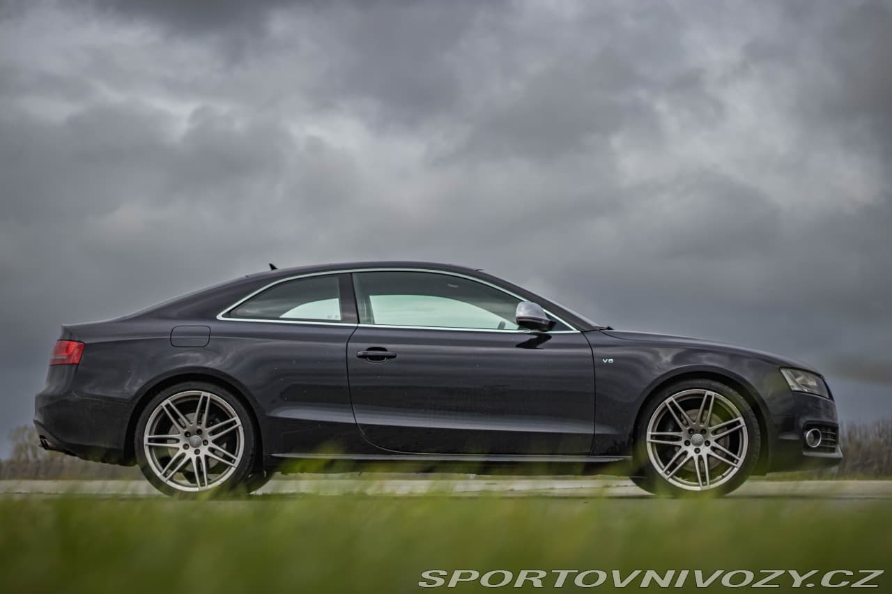 2009 Audi S5 - 17