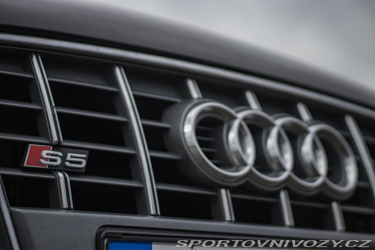 2009 Audi S5 - 23