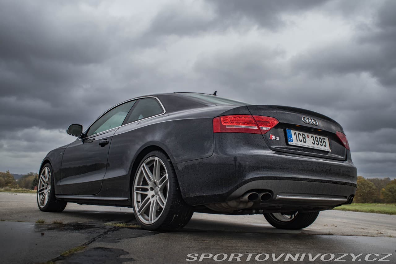 2009 Audi S5 - 29