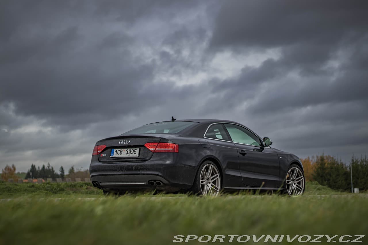 2009 Audi S5 - 14