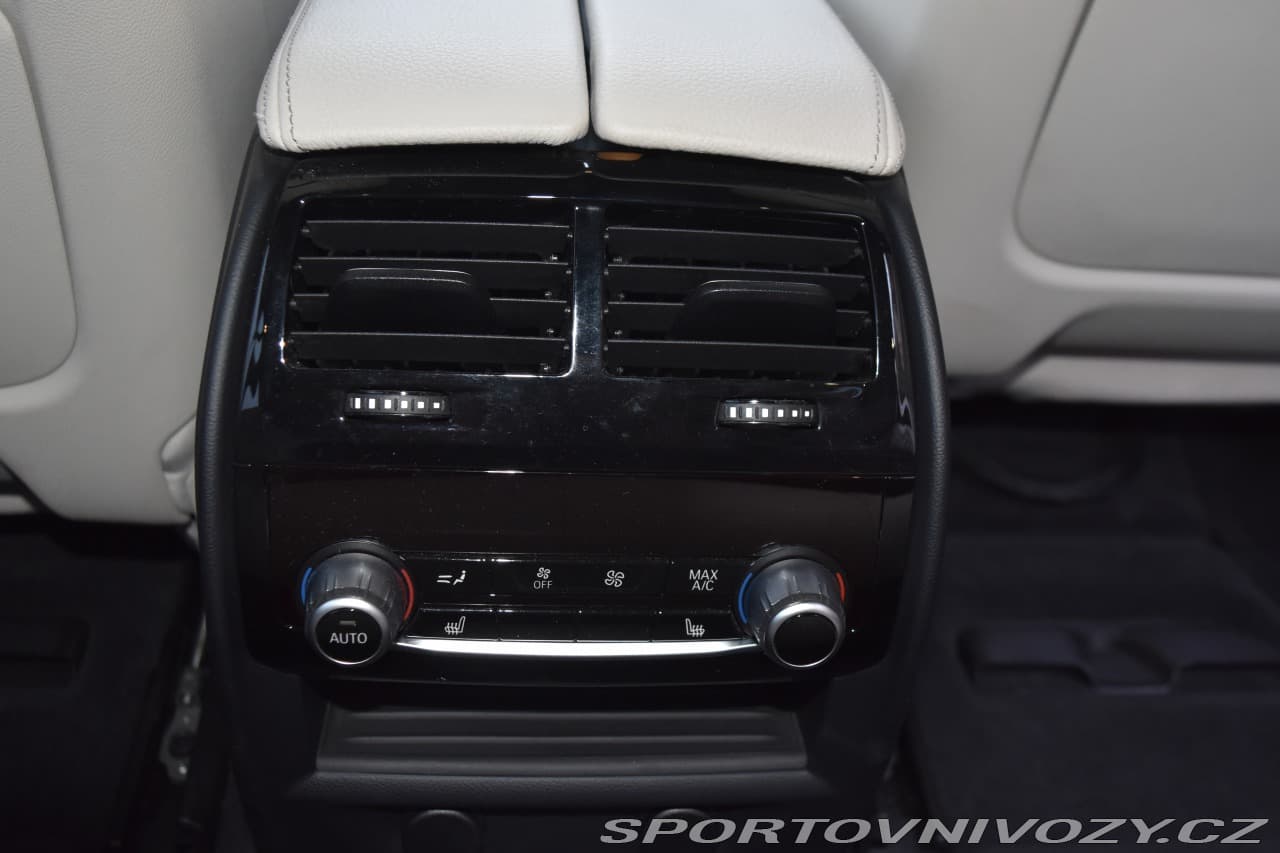 2018 BMW 5-SERIES - 17