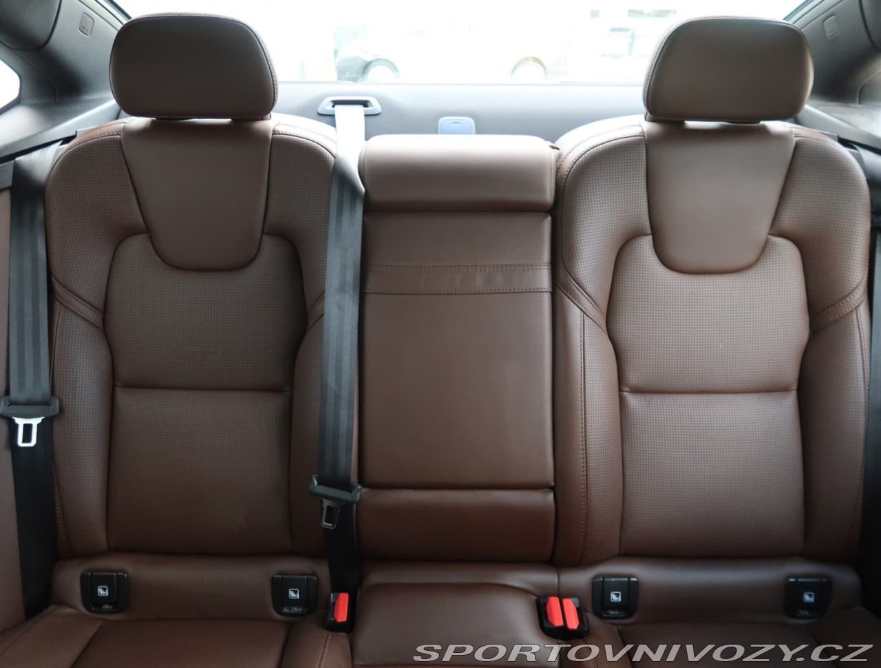 2021 Volvo S90 - 37