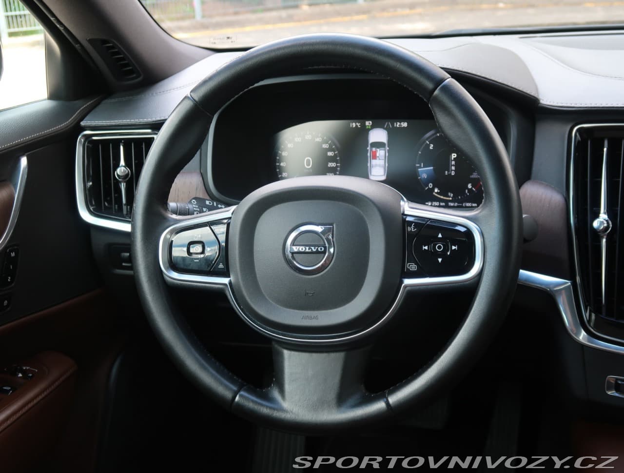 2021 Volvo S90 - 61
