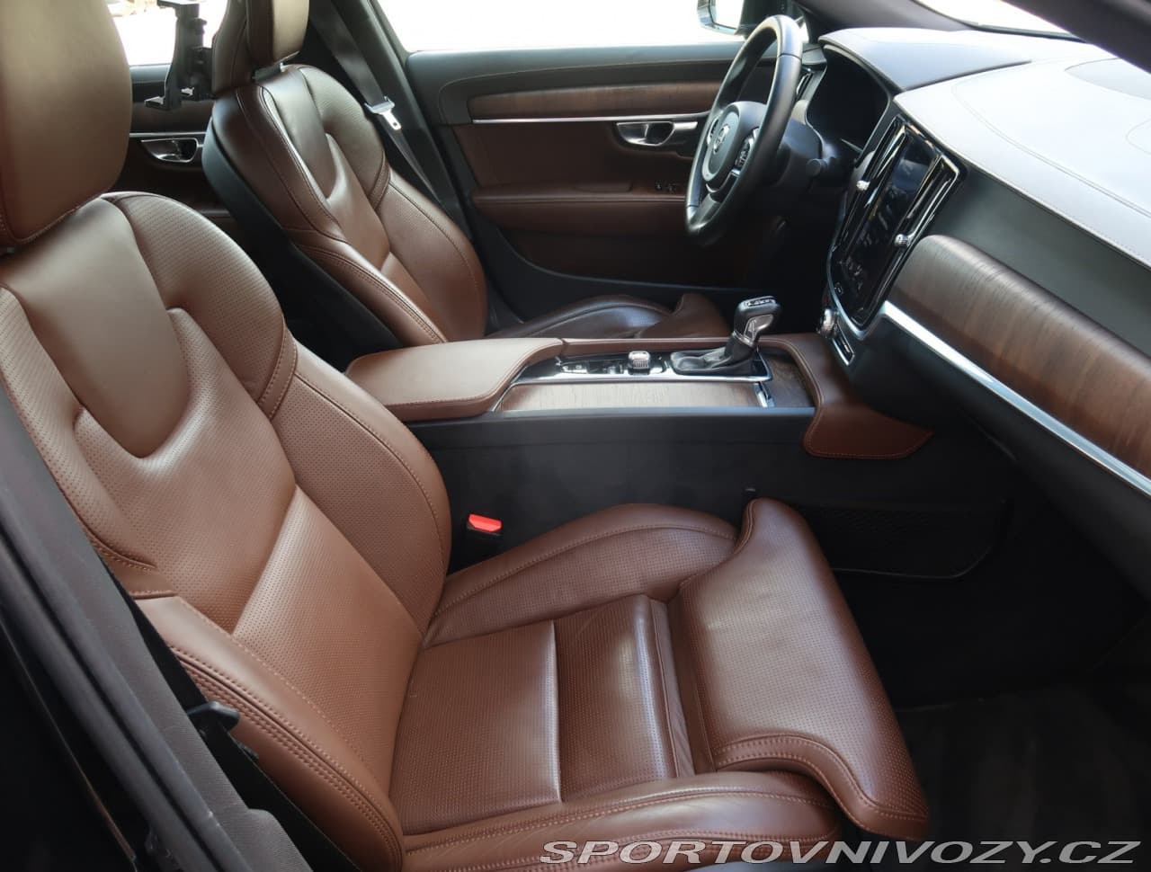 2021 Volvo S90 - 33