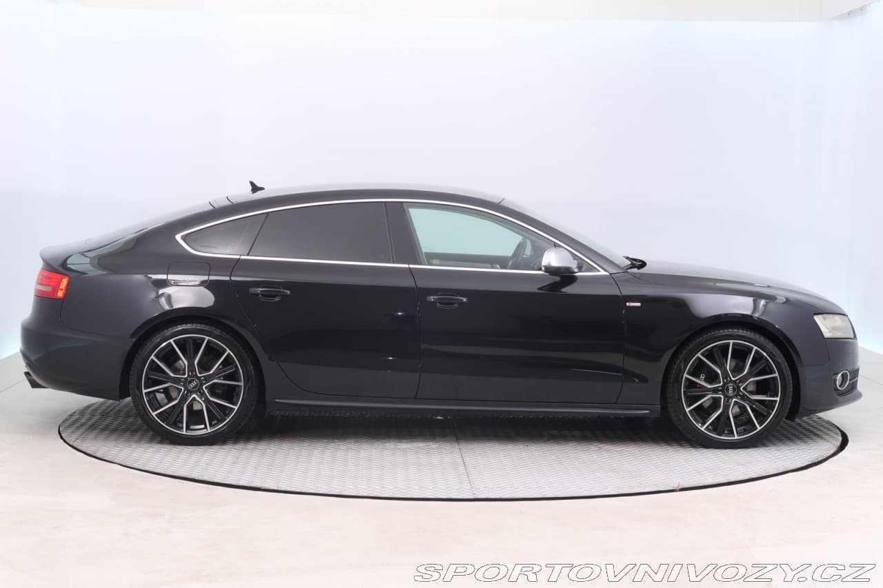 2010 Audi A5 - 21