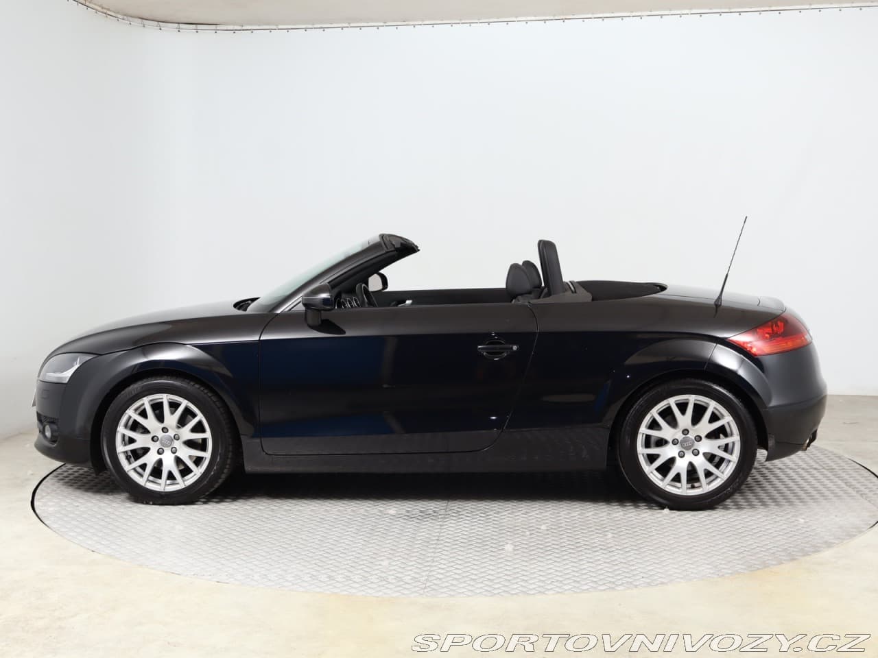 2008 Audi TT - 10