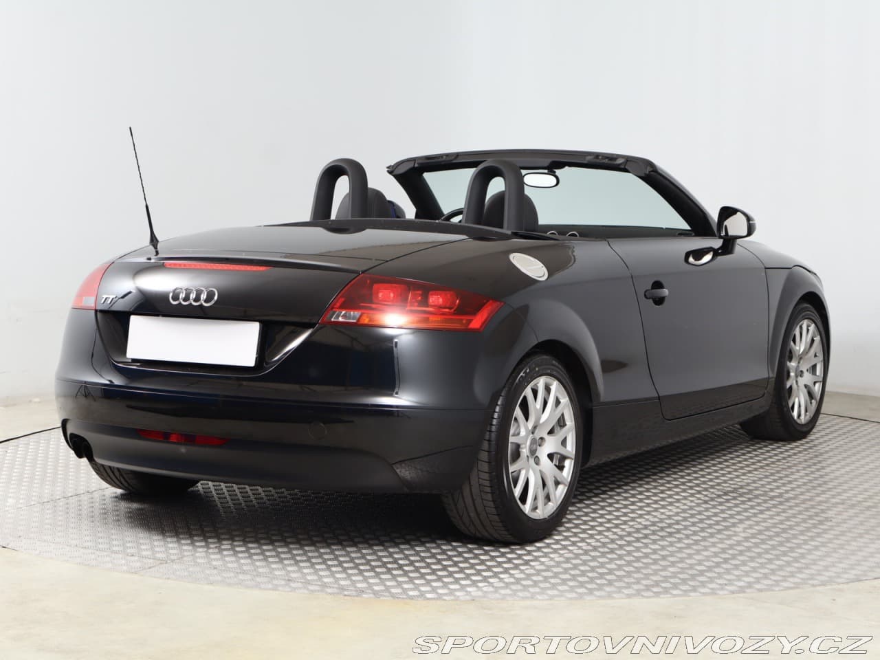 2008 Audi TT - 17