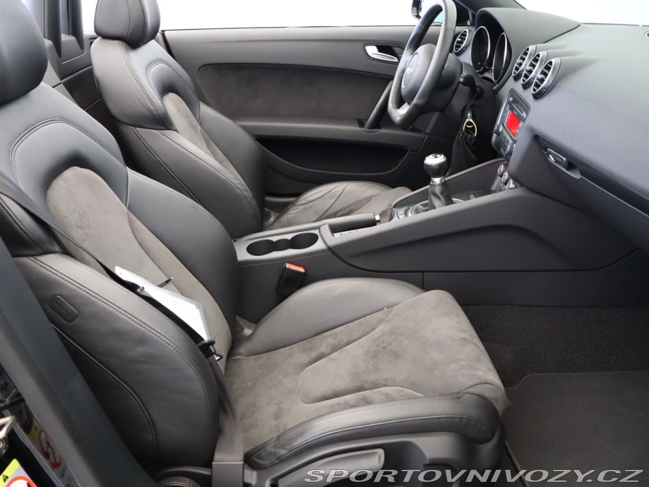 2008 Audi TT - 24