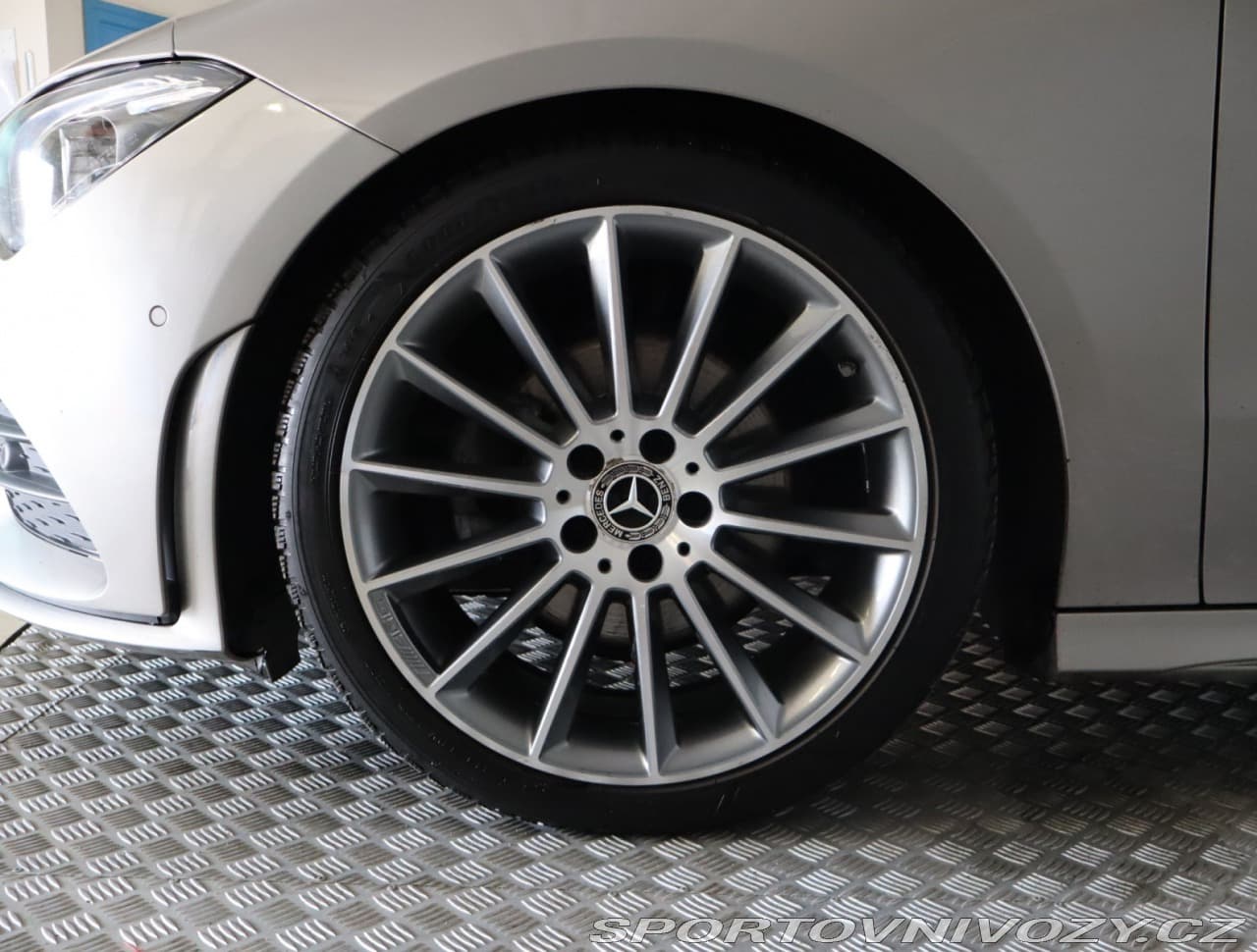 2020 Mercedes-Benz CLA - 32