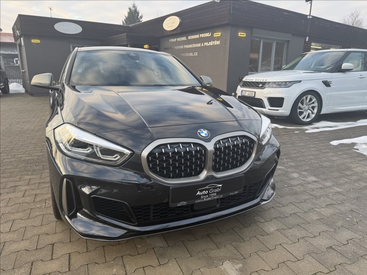 2023 BMW 1-SERIES - 9