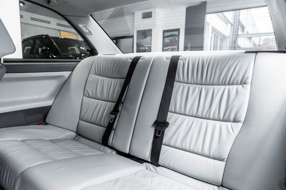 1993 BMW 3-SERIES - 29