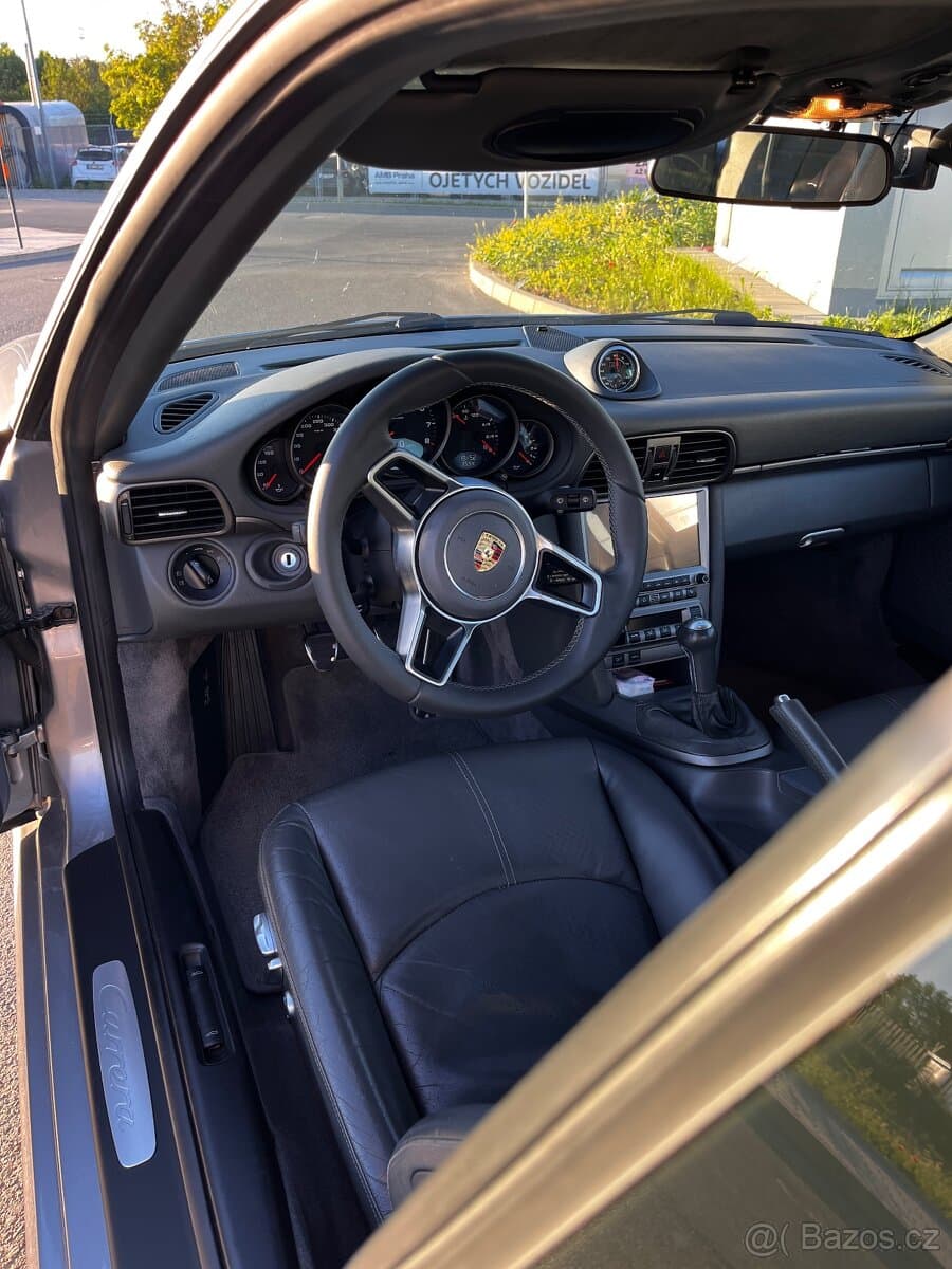 2005 Porsche 911 - 5