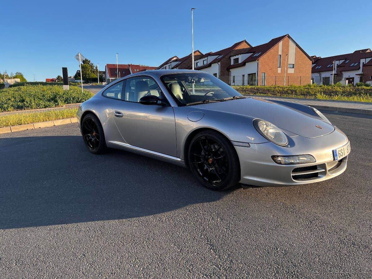2005 Porsche 911 - 29