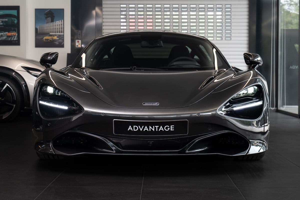 2022 McLaren 720S - 5