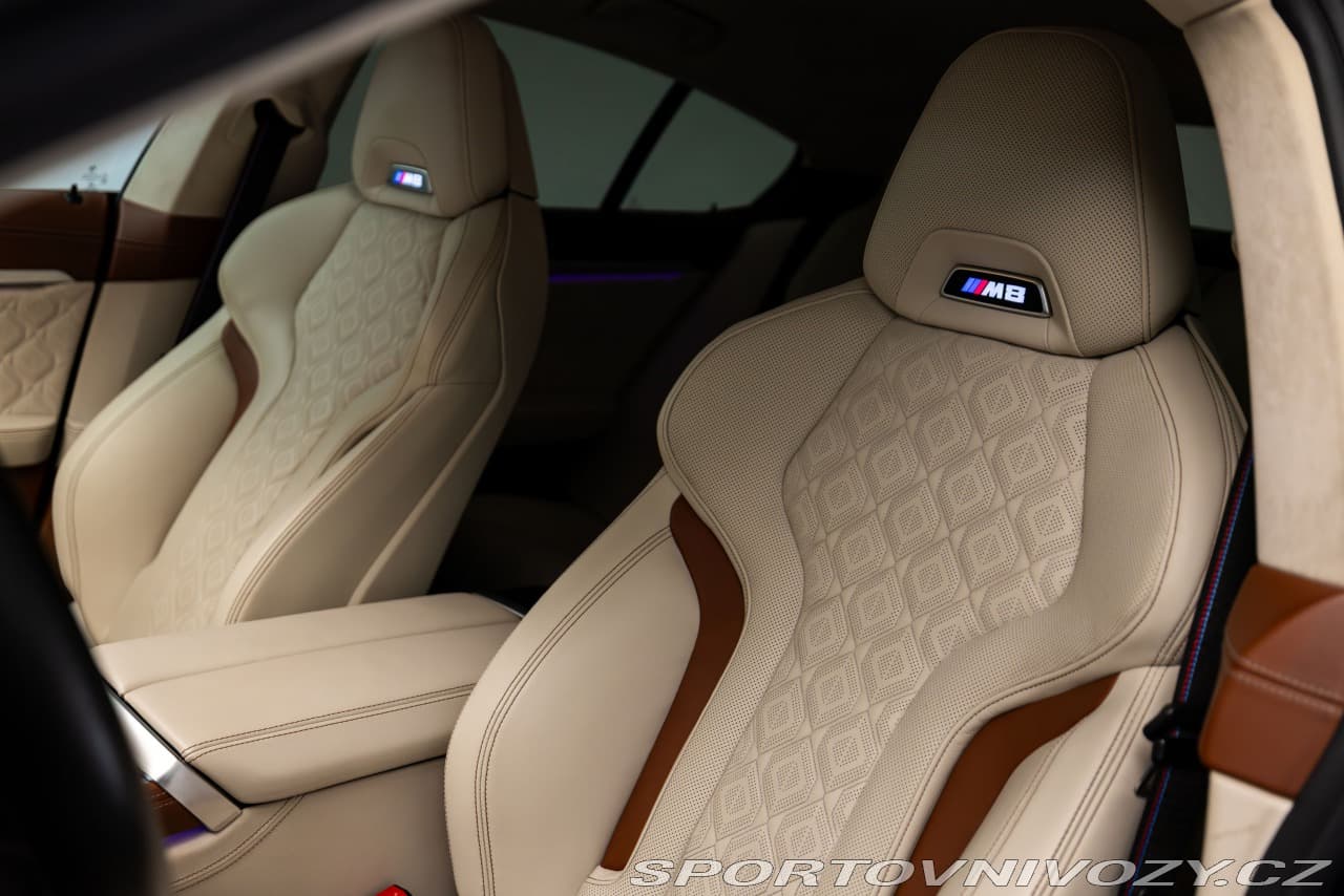2020 BMW M8 - 25