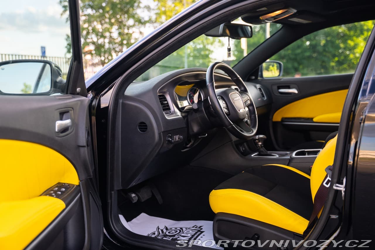 2021 Dodge CHARGER - 25