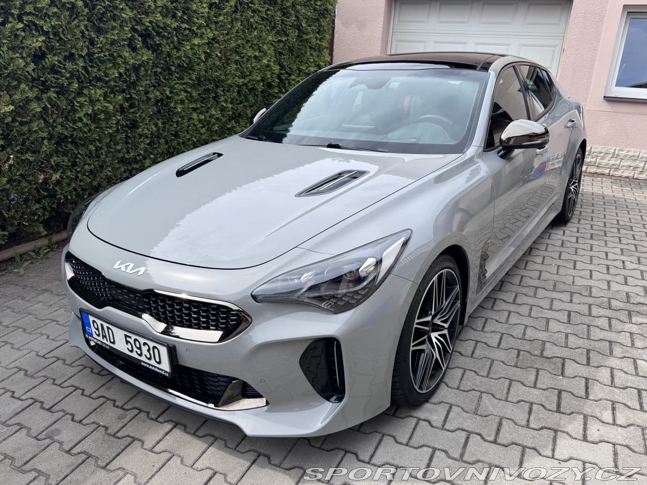 2022 Kia STINGER - 17