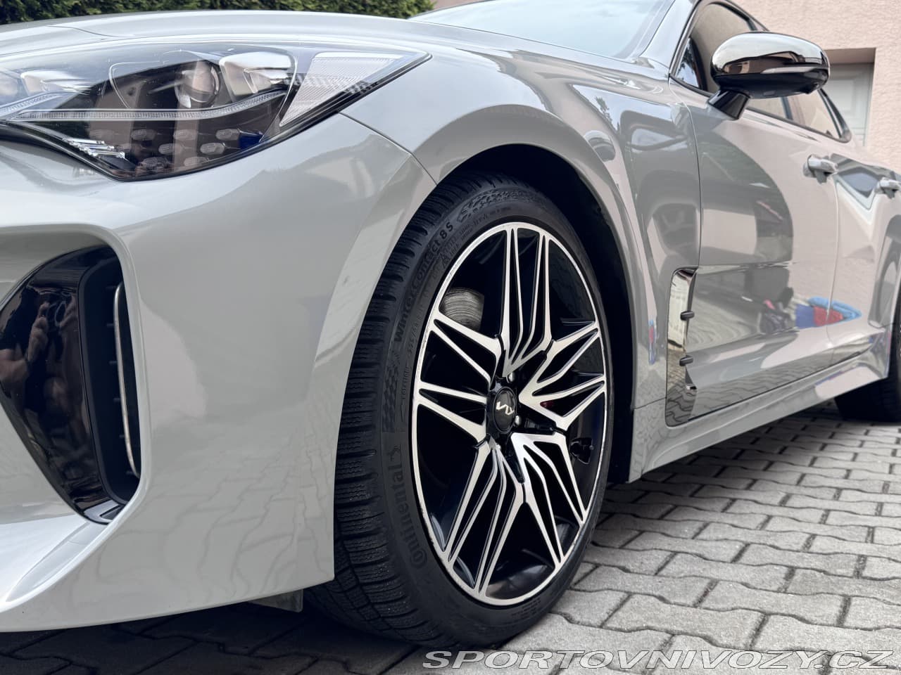 2022 Kia STINGER - 25