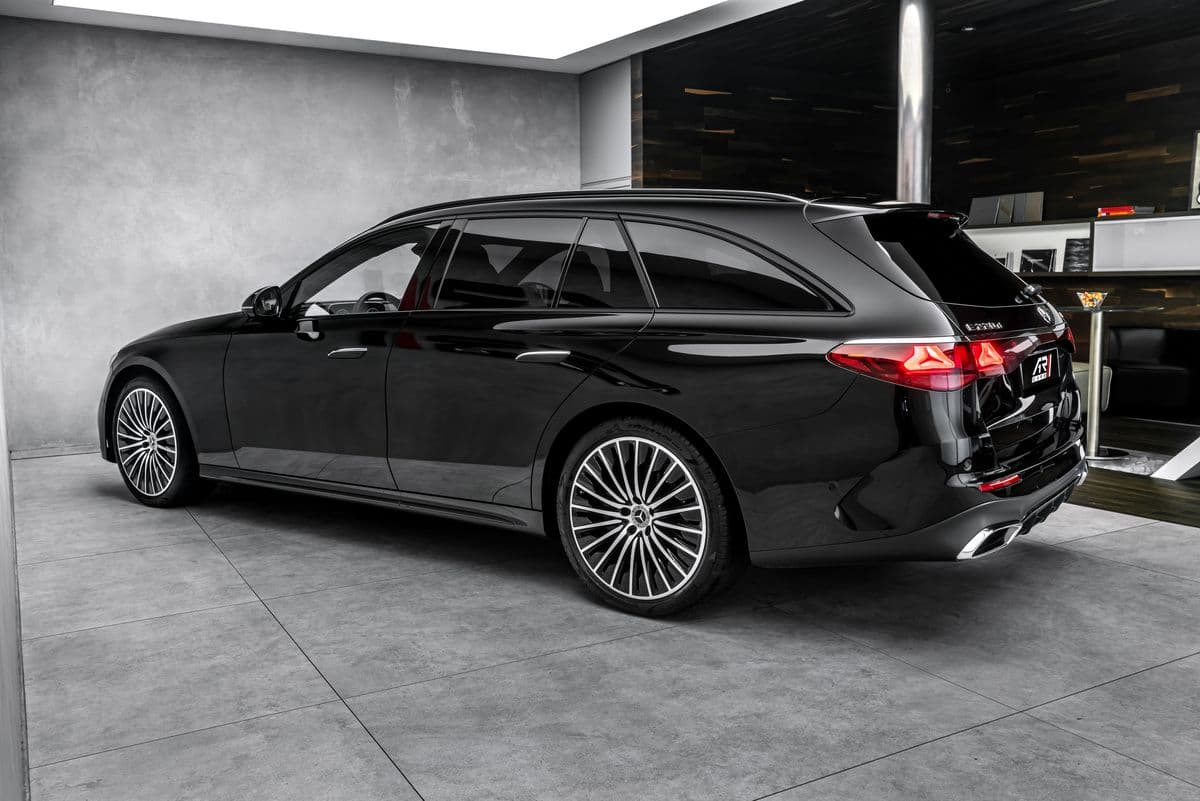 2025 Mercedes-Benz E-CLASS - 25