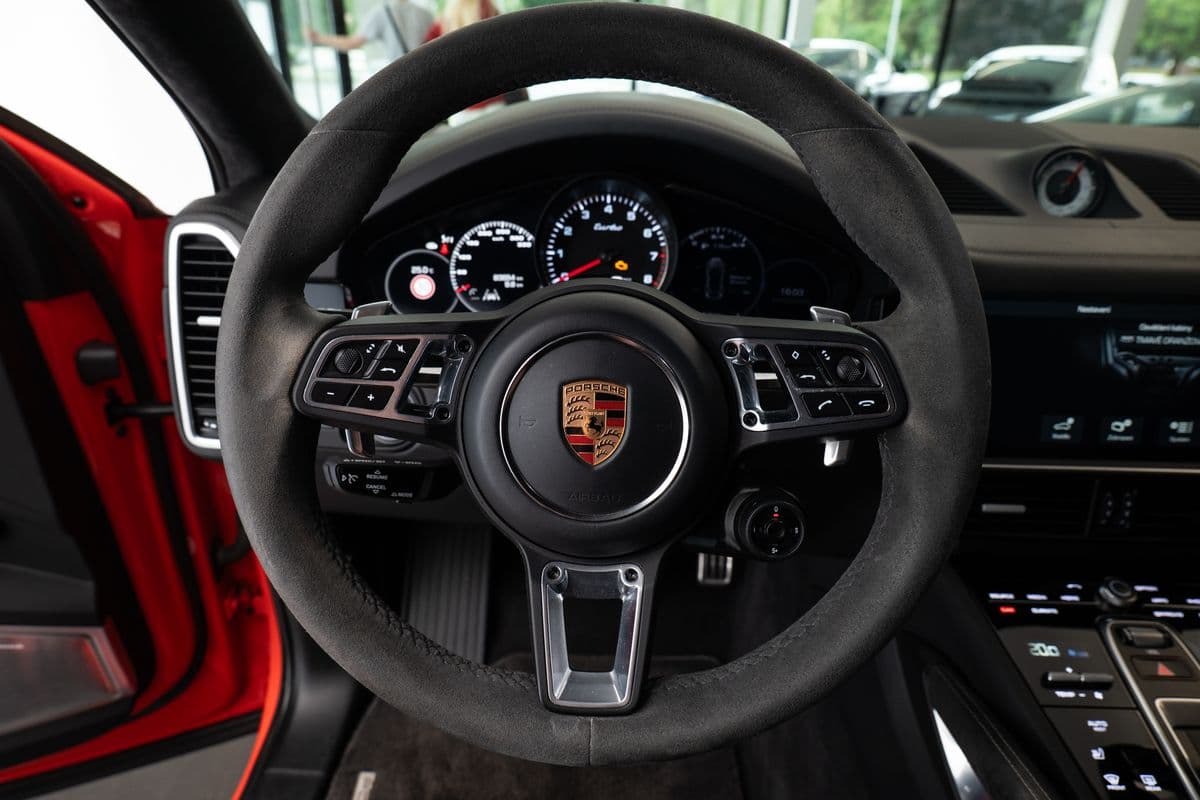 2019 Porsche CAYENNE - 21