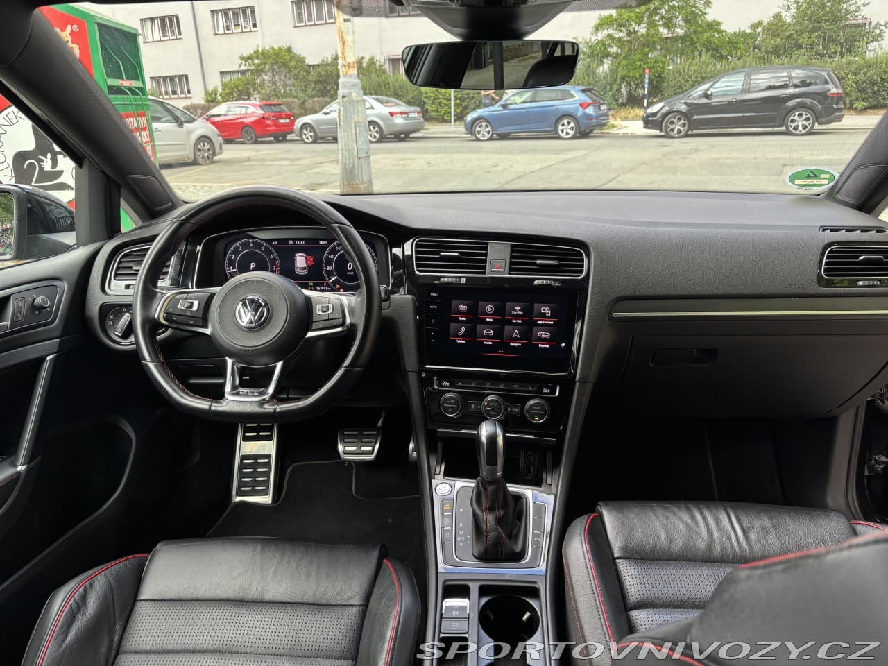 2017 Volkswagen GOLF - 31