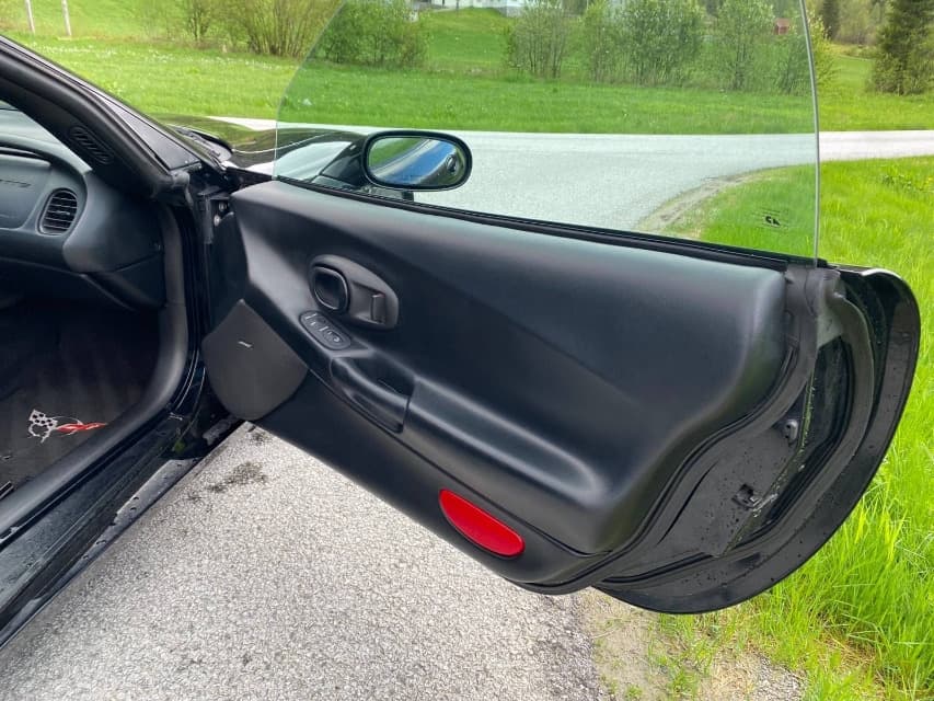 2000 Chevrolet CORVETTE - 37