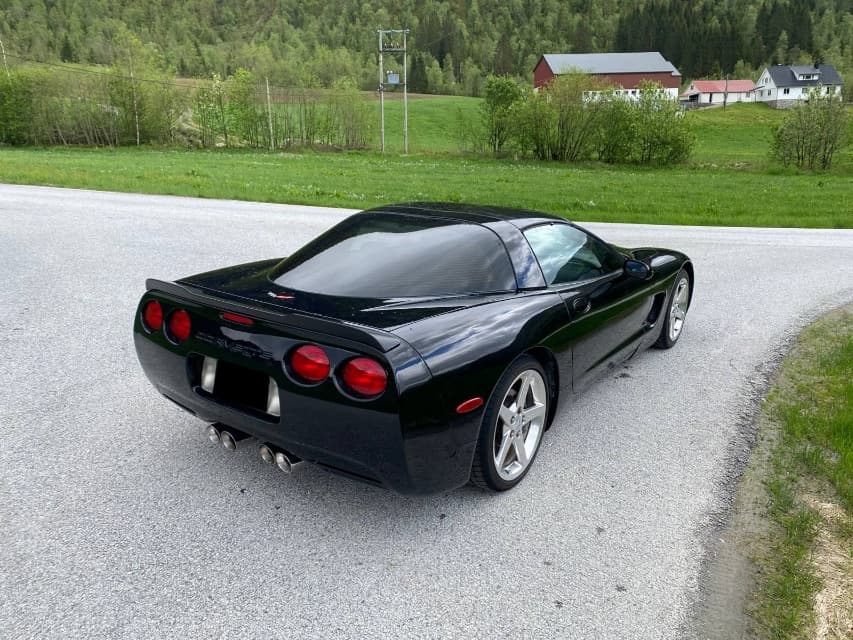 2000 Chevrolet CORVETTE - 13