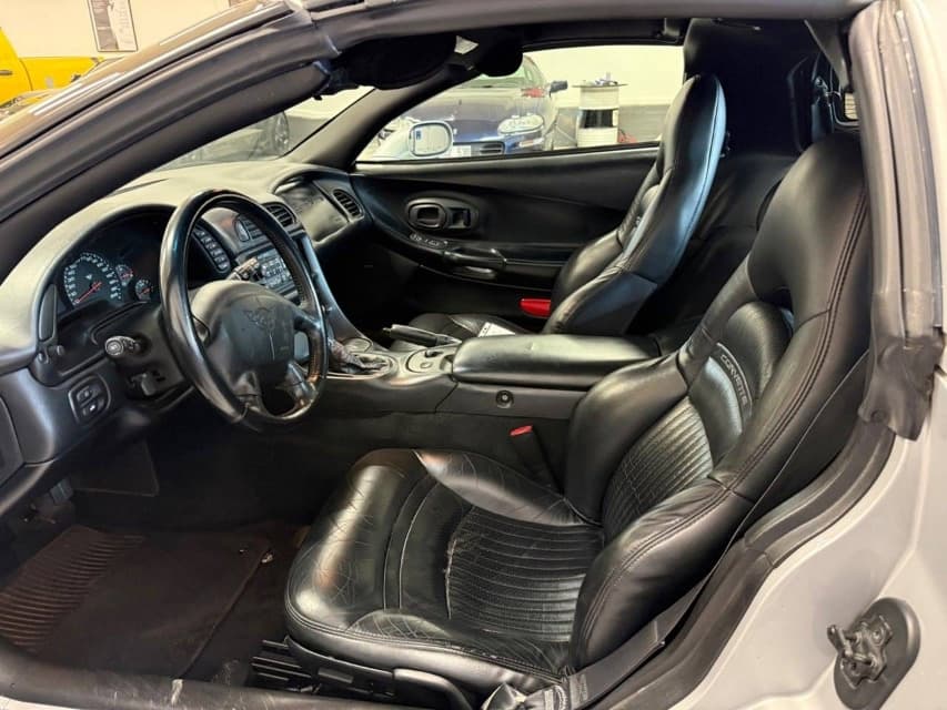 1998 Chevrolet CORVETTE - 37