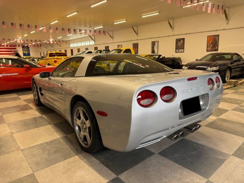 1998 Chevrolet CORVETTE - 25